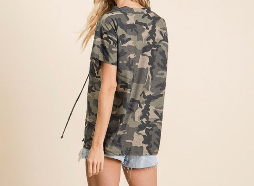 Camo V~Neck Laceup